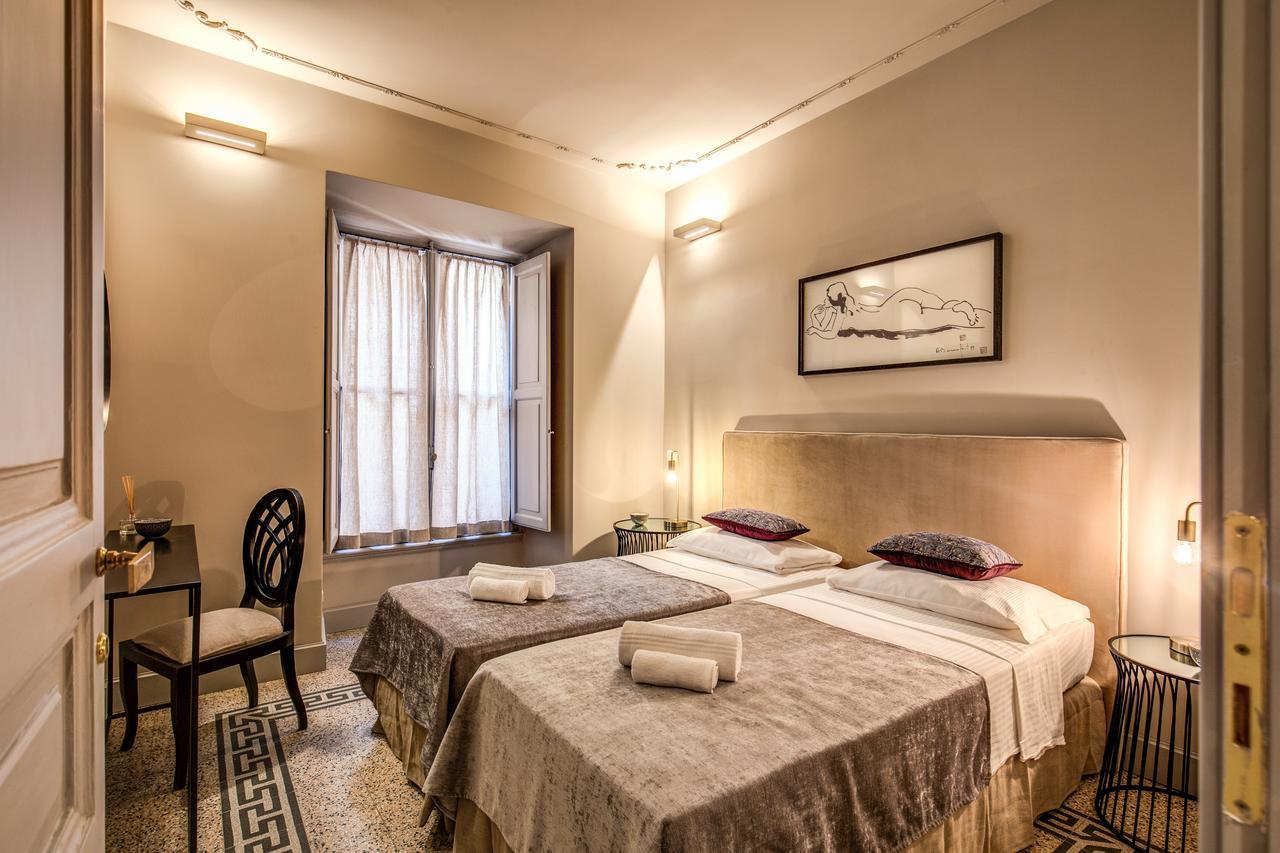 Decharme Apartment With Terrace In Monti Roma Dış mekan fotoğraf
