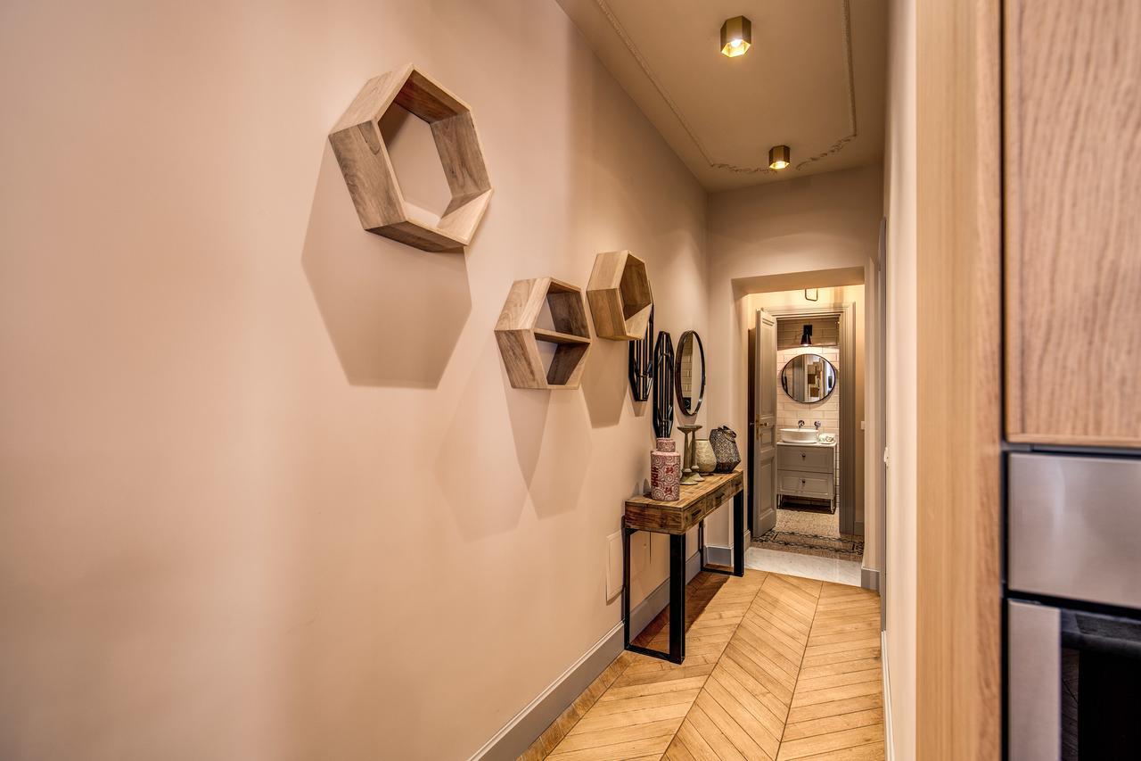 Decharme Apartment With Terrace In Monti Roma Dış mekan fotoğraf